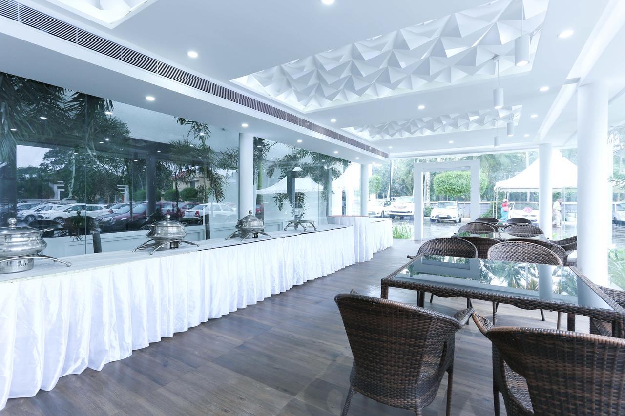Treebo Trend Al Saj Convention Centre Kazhakuttam المظهر الخارجي الصورة